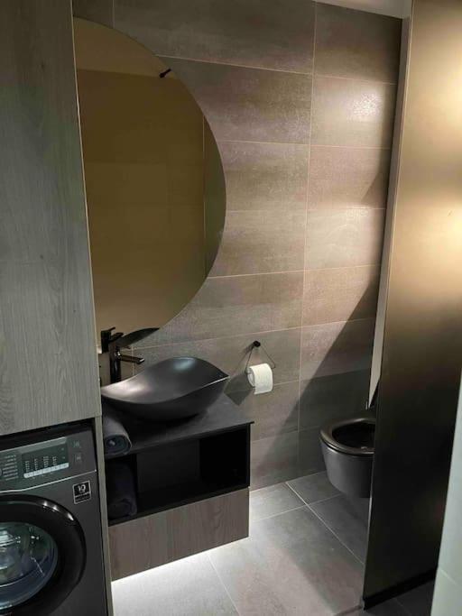 Ath Modern Homes - Luxury Apartment In The City Center Iasi Ngoại thất bức ảnh